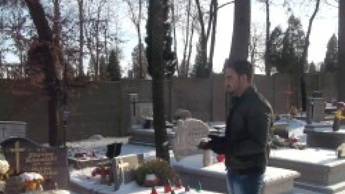 Una oración piadosa, habiéndose confesado, pidiendo por las intenciones del Papa y comulgando