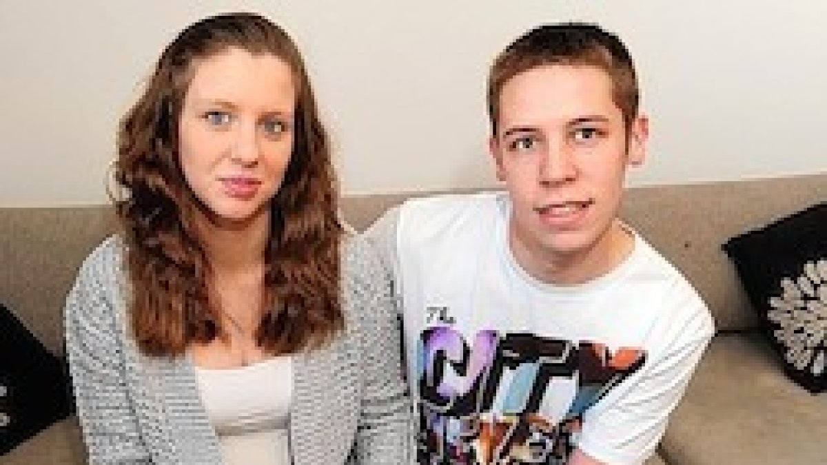 Los jóvenes comprendieron al fin que su segundo hijo también merecía vivir.