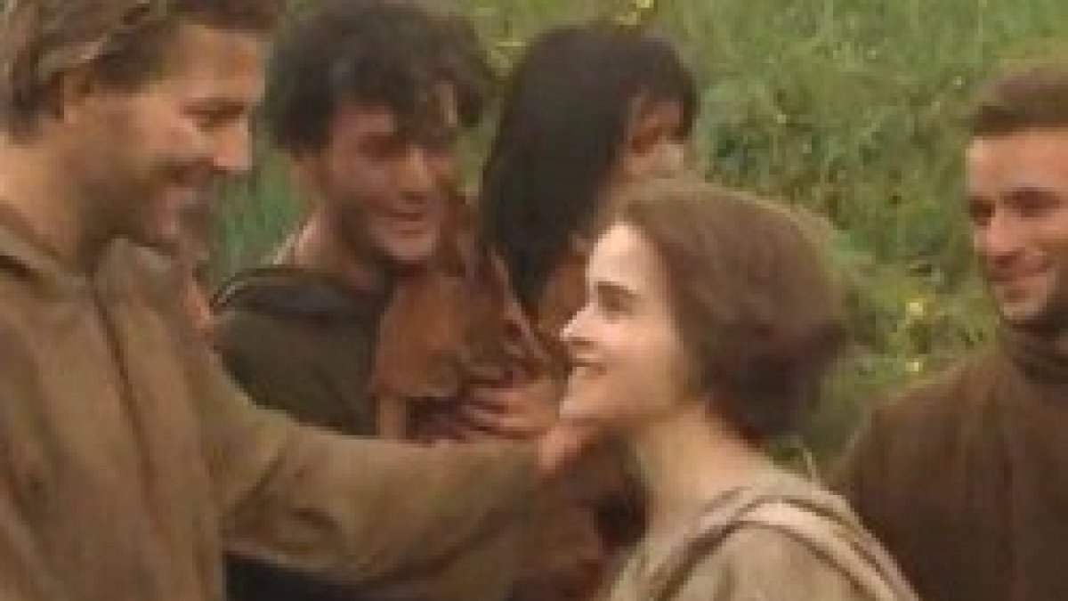 Alegría en el encuentro de Clara y Francisco, en la película de 1989 - el Papa dice que la alegría es el signo de una monja