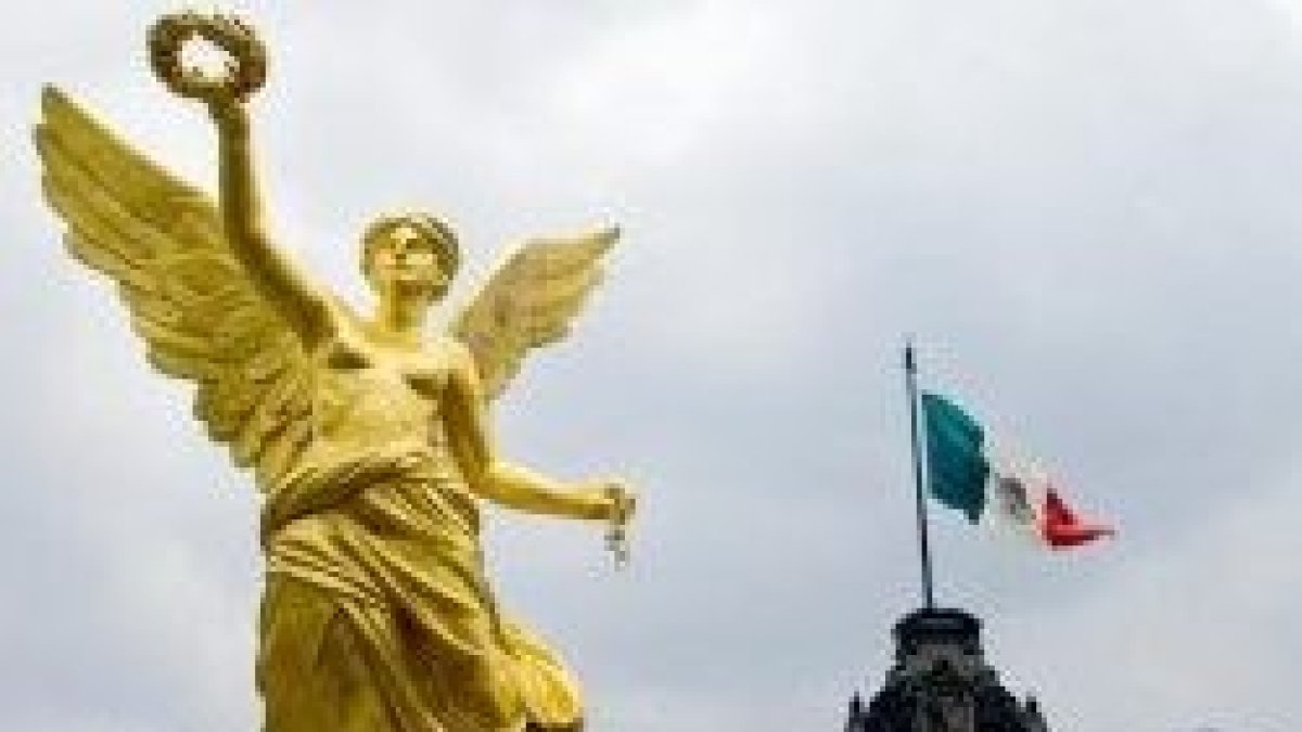 México necesita renovar su clase política para defender los valores básicos de la vida, familia y persona