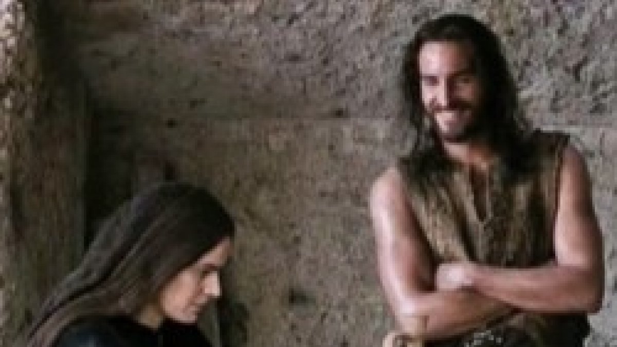 En la durísima película de Mel Gibson, muchos se asombraron con la escena de familia, en la que Jesús ríe en la carpintería, con María