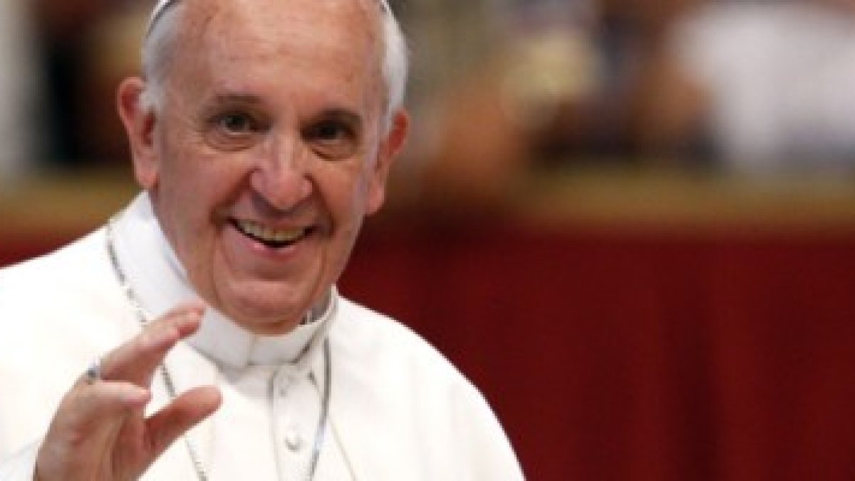 El Papa en la entrevista a La Stampa invita a abrirse a la ternura de Dios y la esperanza que trae la Navidad