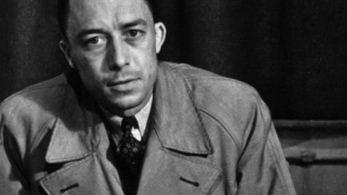 Albert Camus, existencialista y rebelde, ansiaba una solidaridad superior a la que daban las ideologías
