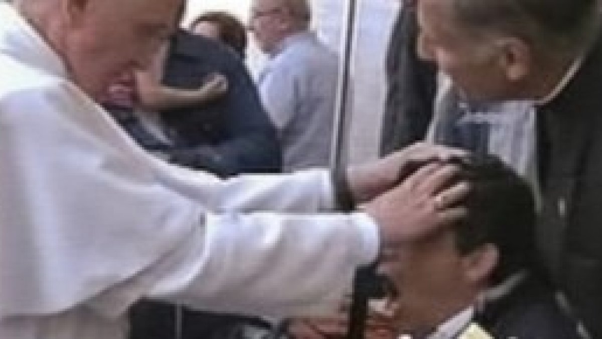 En mayo el Papa Francisco pronunció una oración de liberación sobre un mexicano que reaccionó con síntomas de acción diabólica