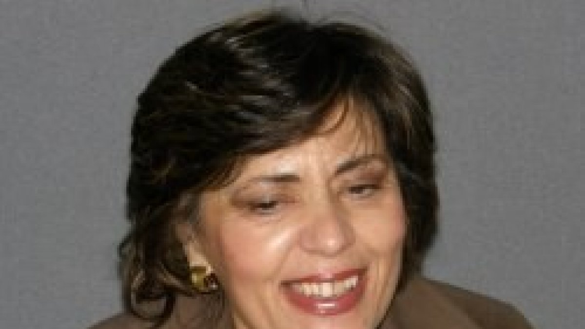 La paleógrafa María José Azevedo Santos