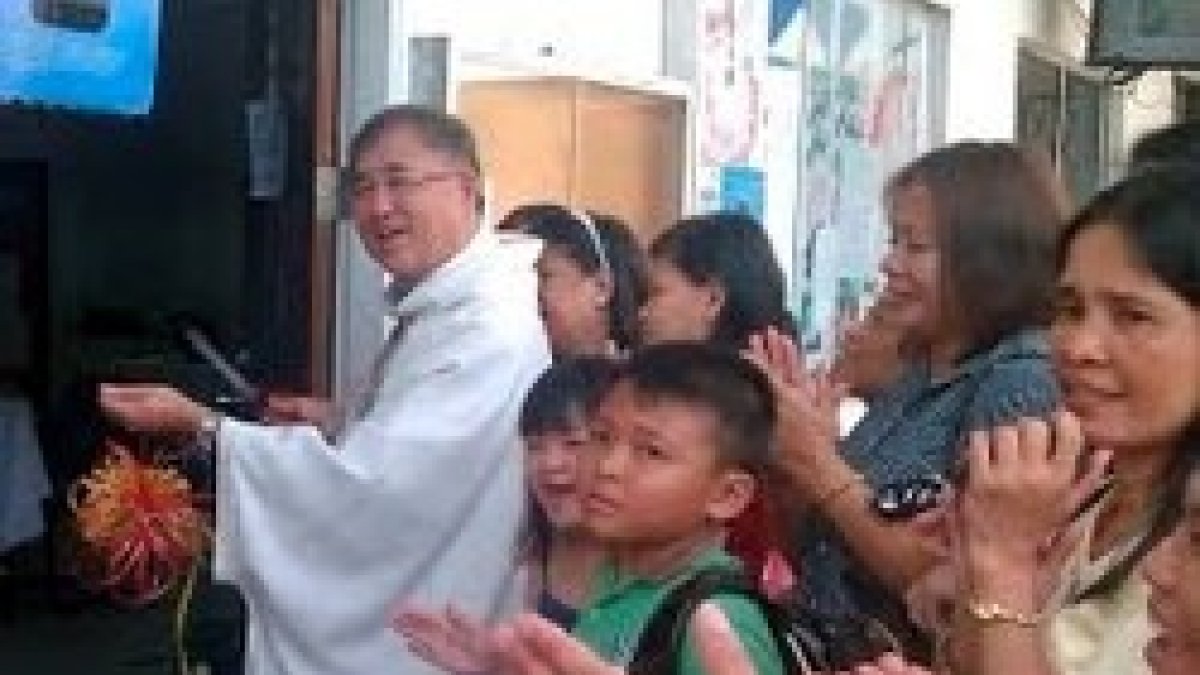 Católicos de Brunei en una celebración