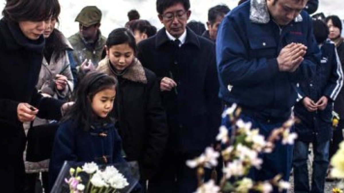 En un funeral japonés cada invitado quema incienso, pero los cristianos evitan este gesto...