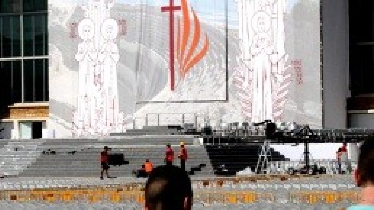 Preparativos en el escenario para la beatificación de los 522 mártires en Tarragona