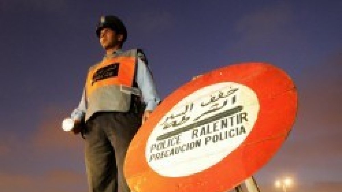 Precaución, policía marroquí... un cartel que puede aplicarse también a la evangelización