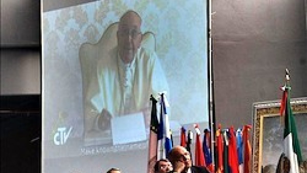 Un video mensaje programático para la Iglesia americana.