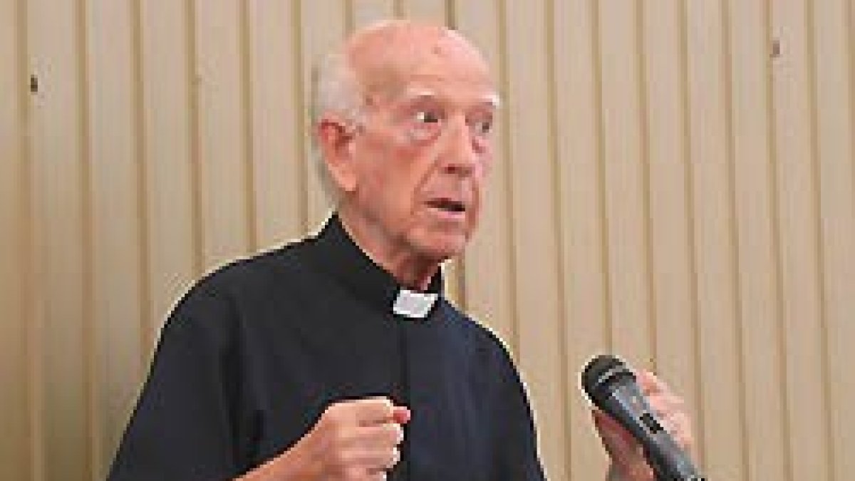 Jorge Loring, S.I., predicando al pie del cañón hasta el último momento.