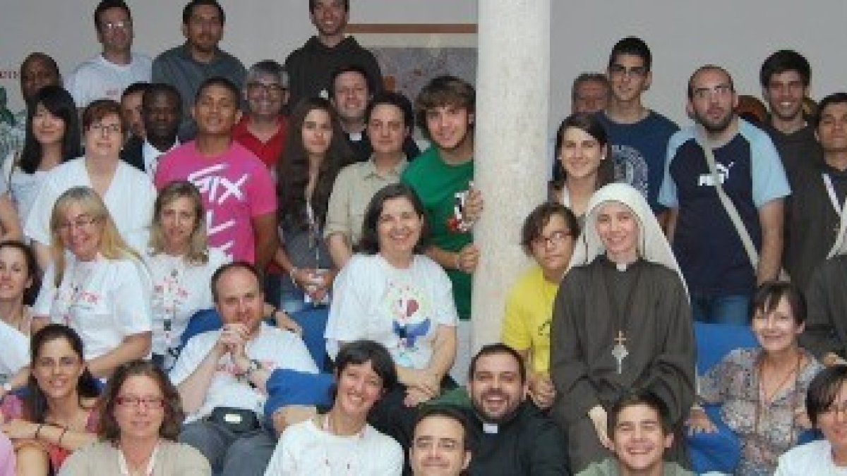 Curas, laicos y religiosas en Arde Complutum, la escuela de nueva evangelización de Alcalá - los asesores papales también reflejan las realidades de la Iglesia