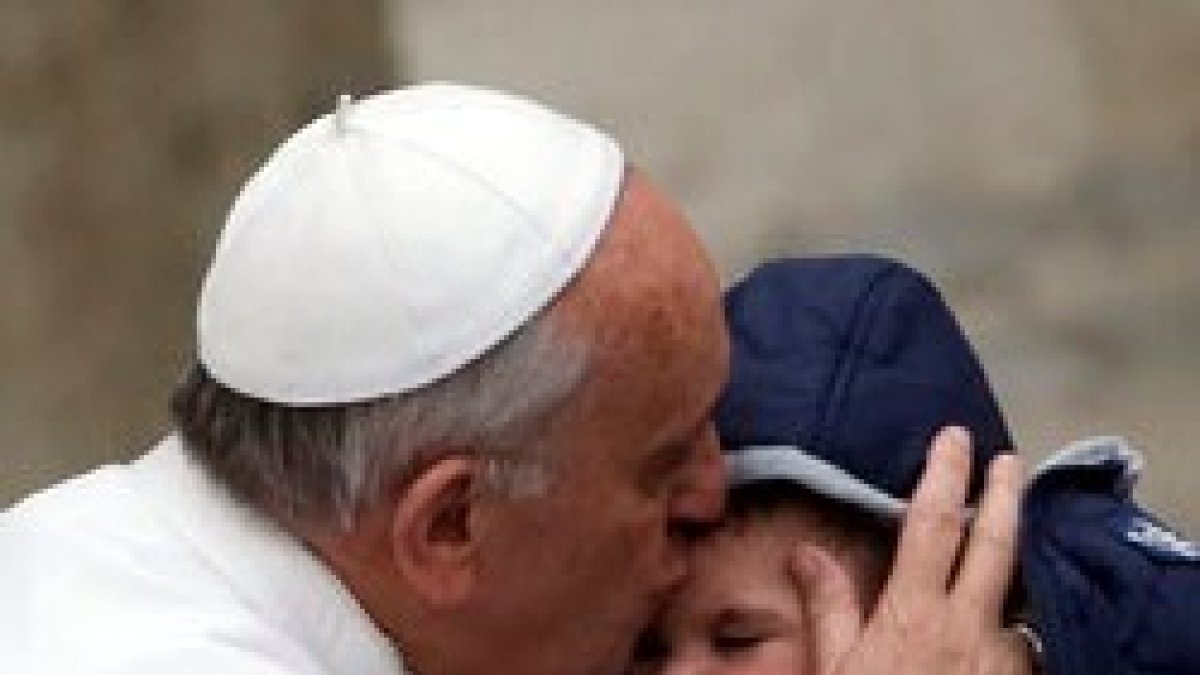 El Papa recordó que Dios se abaja, desciende para estar entre nosotros