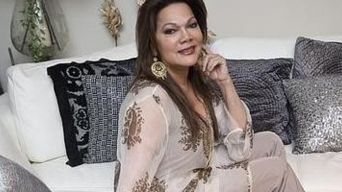 Ángela Carrasco hoy forma artistas y defiende la vida y la familia sin disimulos