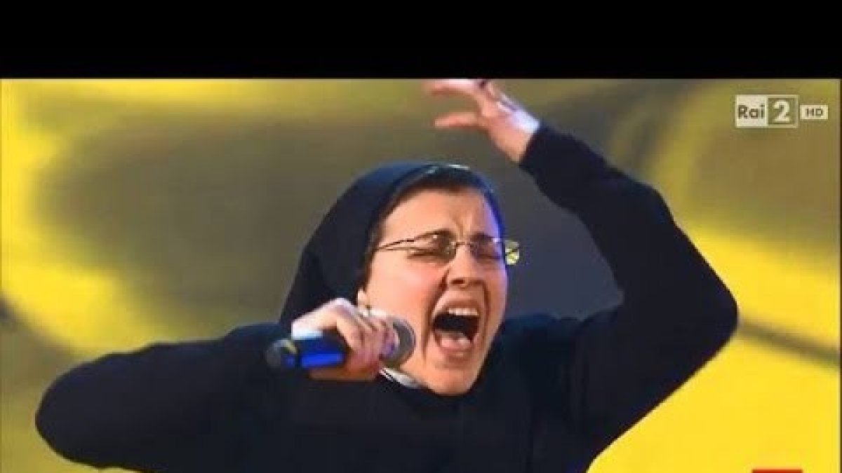 A favor y en contra de Sor Cristina