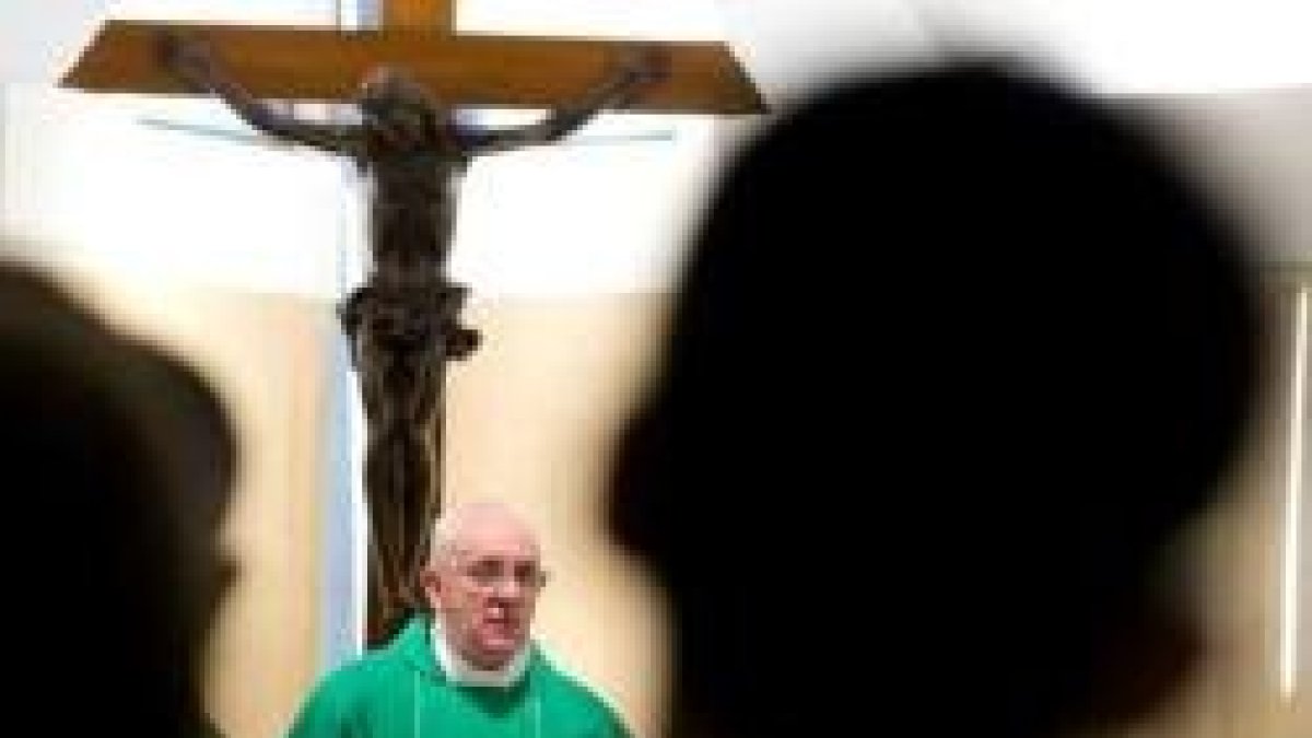 El Papa Francisco predicando en las misas de la residencia Santa Marta