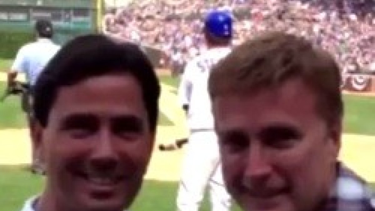James Brewster y su esposo -según la ley de EEUU- en un vídeo que difundieron para congraciarse con la población dominicana y hacer propaganda del matrimonio gay