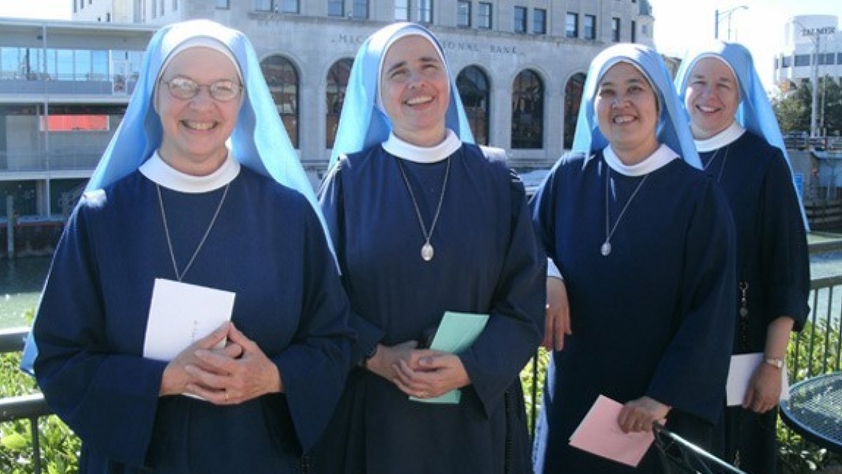 Monjas sedevacantistas ahora en comunión con Roma