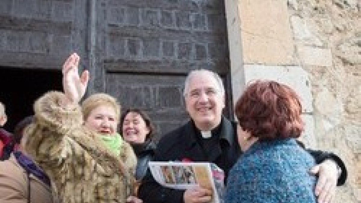 El párroco lo pidió, el lotero escogió el número y la suerte visitó a los parroquianos de Peñaranda