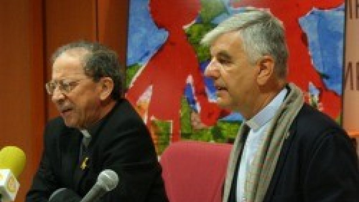 Kike Figaredo con Anastasio Gil, responsable en España de Obras Misionales Pontificias