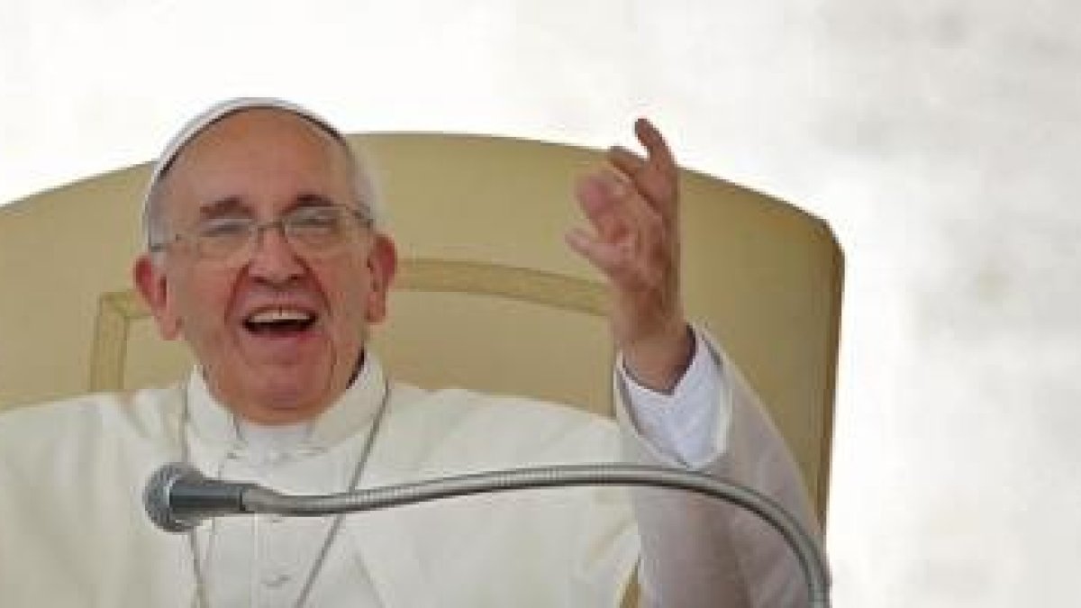 Francisco ha centrado su Exhortación apostólica en la alegría -ésta, lleva al Evangelio, y el Evangelio la suscita y cambia el mundo