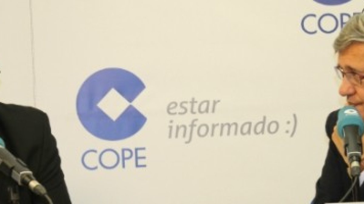 Gil Tamayo admite que a veces la Iglesia no comunica bien, pero señala -como periodista- que la prensa española tampoco hace sus deberes y da una visión distorsionada