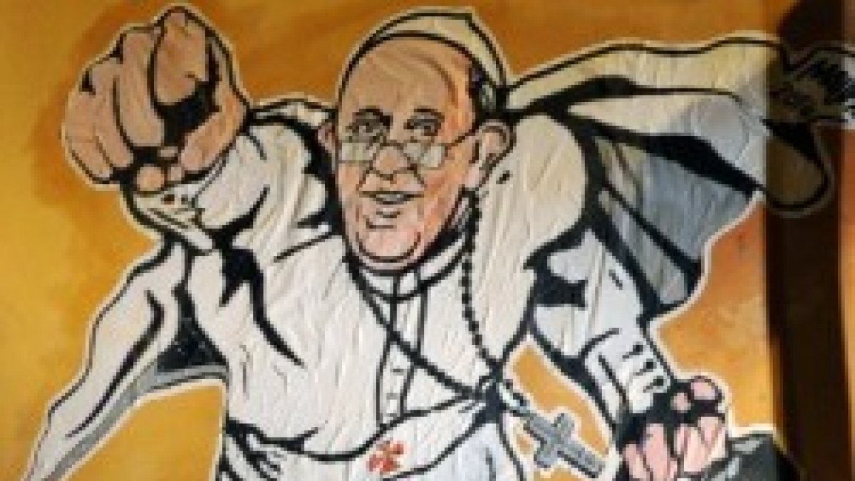 Superfrancisco se eleva en su lucha contra el mal... una alegoría potente y divertida