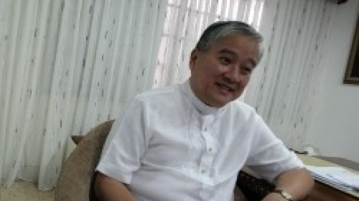 El arzobispo Socrates Villegas preside la Conferencia Episcopal de Filipinas, que defiende la vida de todos, también de los criminales