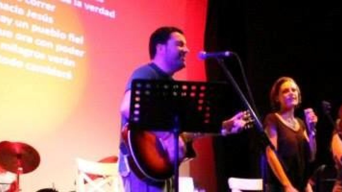 La música de alabanza es importante en la Nueva Evangelización y en los encuentros ENE