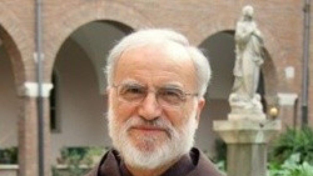 Raniero Cantalamessa es el predicador de la Casa Pontificia y predica los viernes de Cuaresma