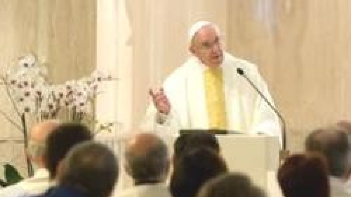 El Papa Francisco predica en la misa matinal de la residencia Santa Marta