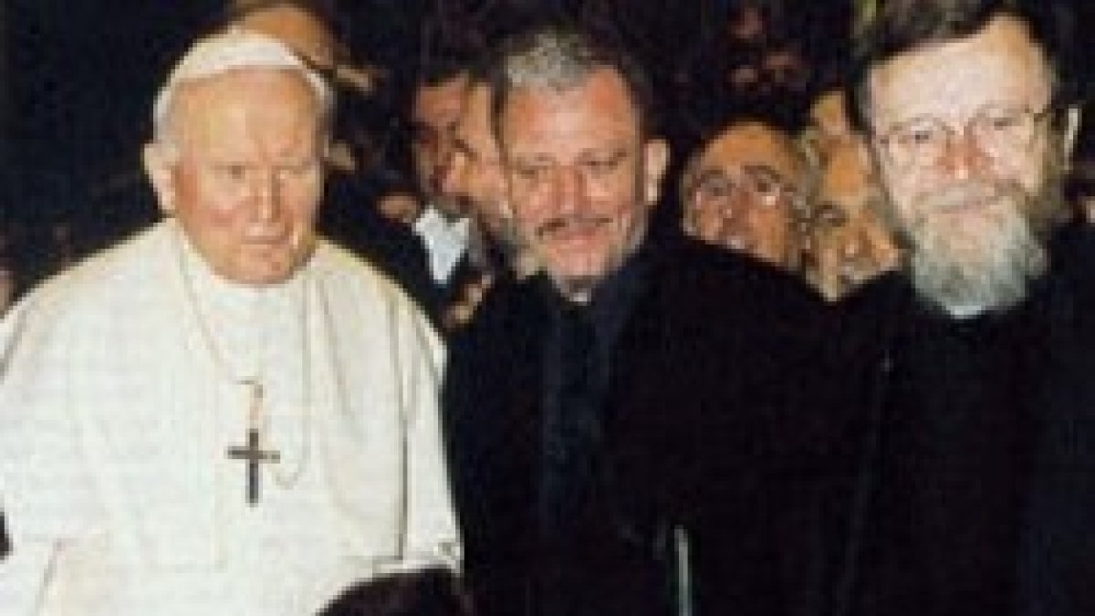 Juan Pablo II con los iniciadores del Camino - Kiko Argüello, Carmen Hernández y el padre Pezzi