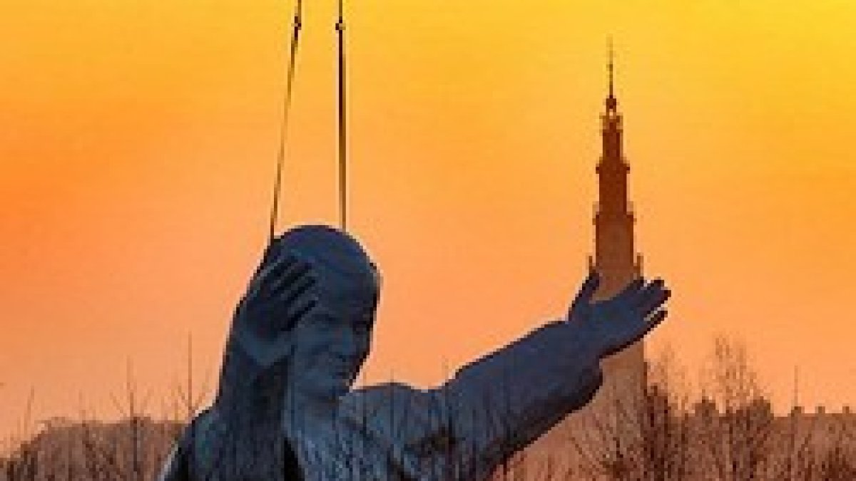 La de Czestochowa es una de las mayores estatuas del mundo.