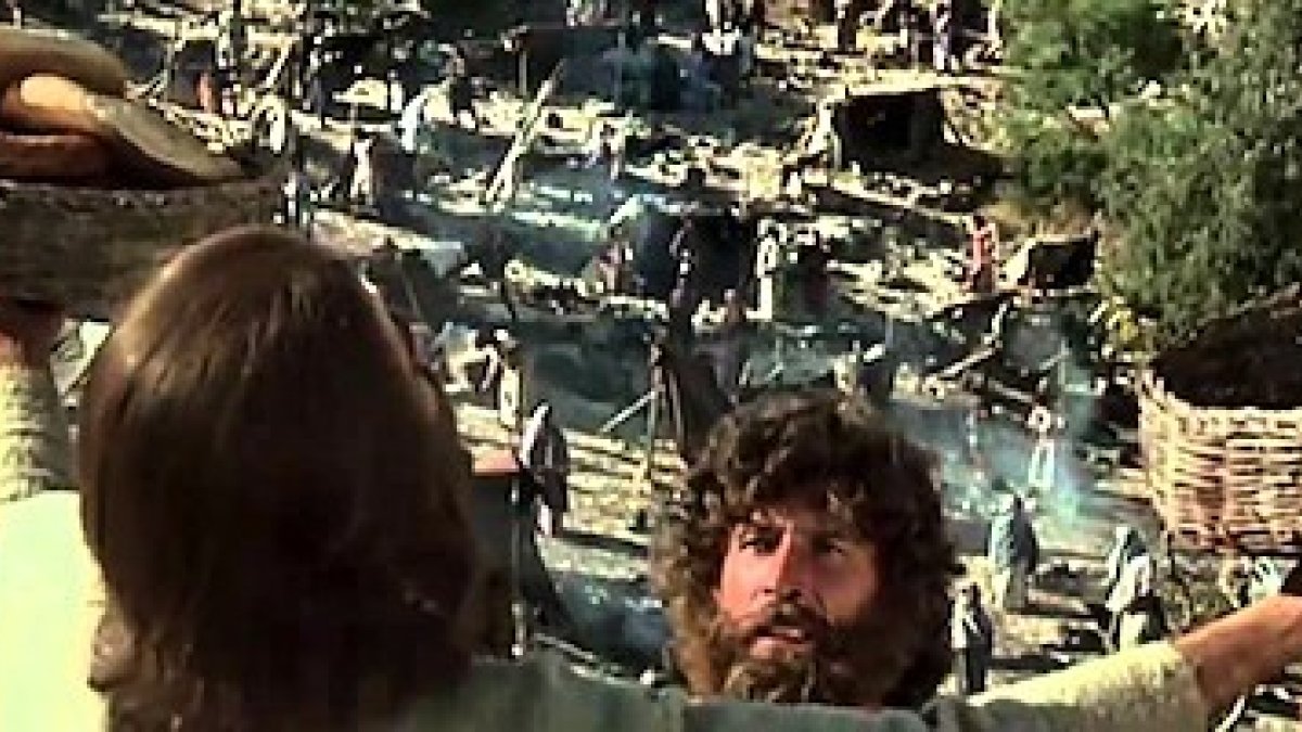 El Papa descubre tres mensajes y dos lógicas en el milagro de los panes y los peces.