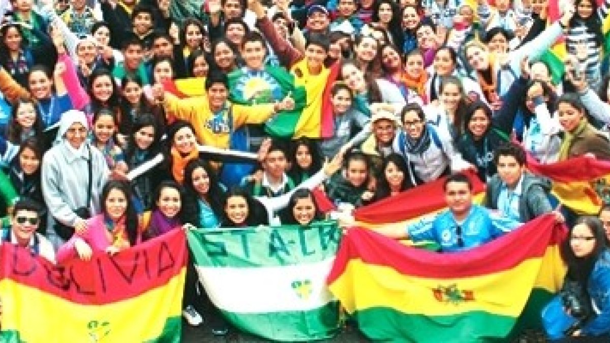 Peregrinos bolivianos en la JMJ de Rio de Janeiro - los jóvenes son más devotos que los mayores, dice un estudio