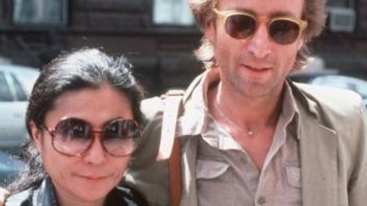 John Lennon y Yoko Ono en 1980, el año que él fue asesinado... cuando iba madurando su necesidad de un Salvador