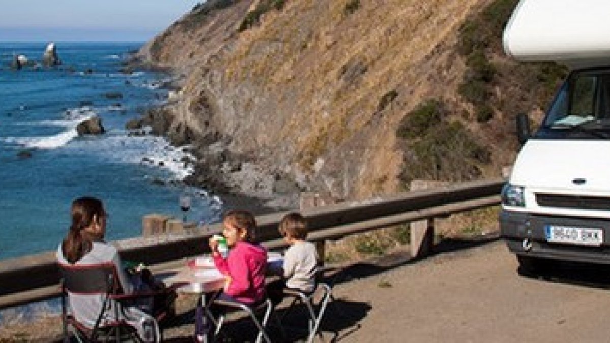 La vida en la caravana y la carretera permite también contemplar las maravillas de Dios