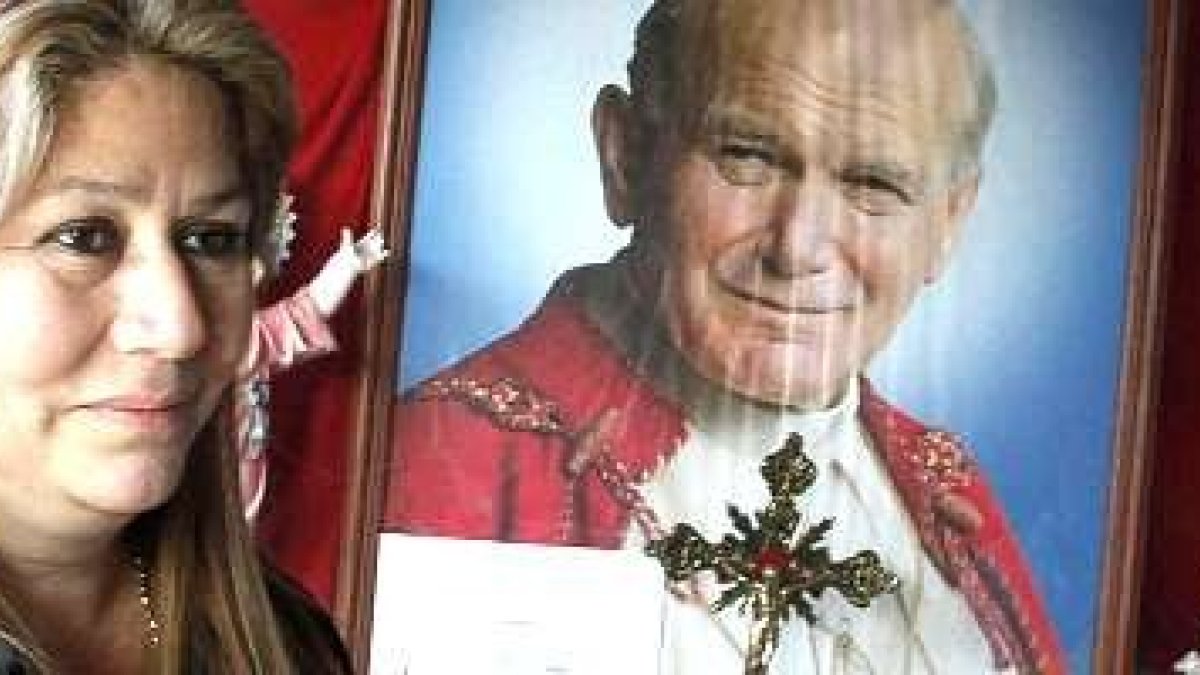 Floribeth Mora considera su deber dar testimonio del milagro, pero es de lágrima fácil y teme llorar en la canonización