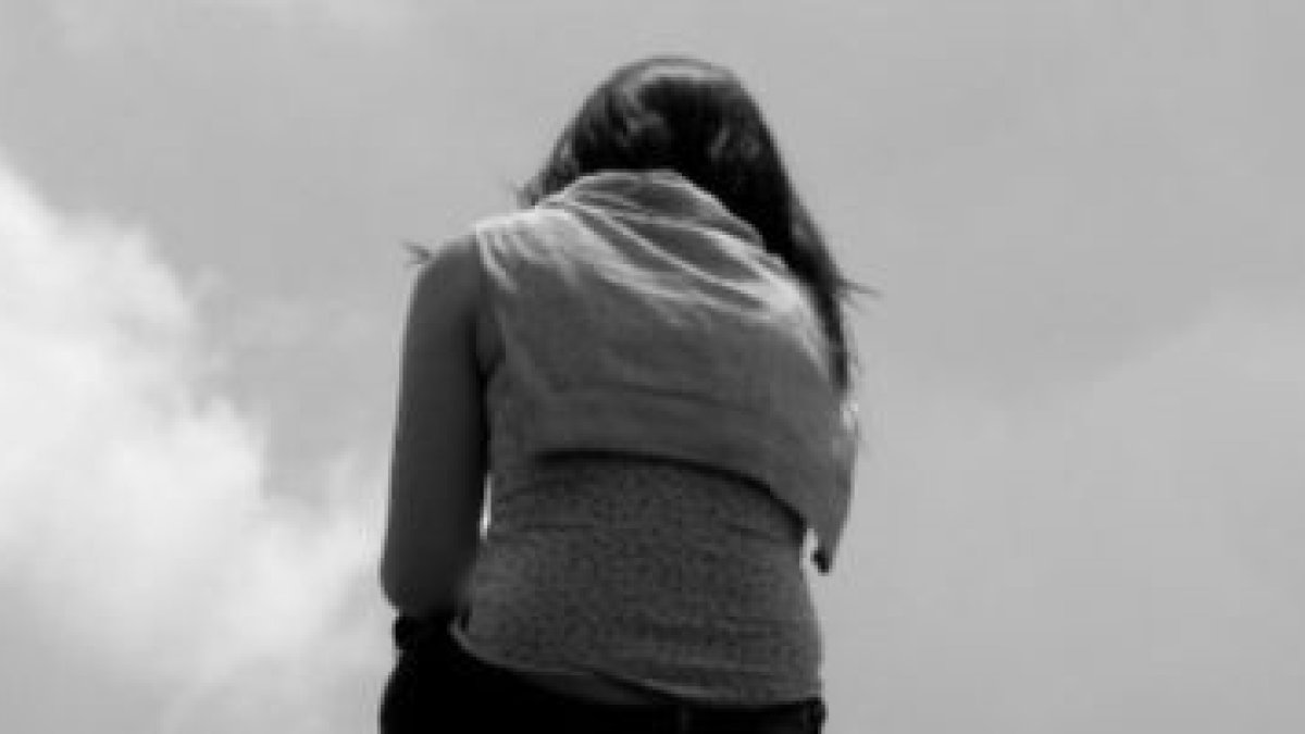 Mujer triste y desesperada