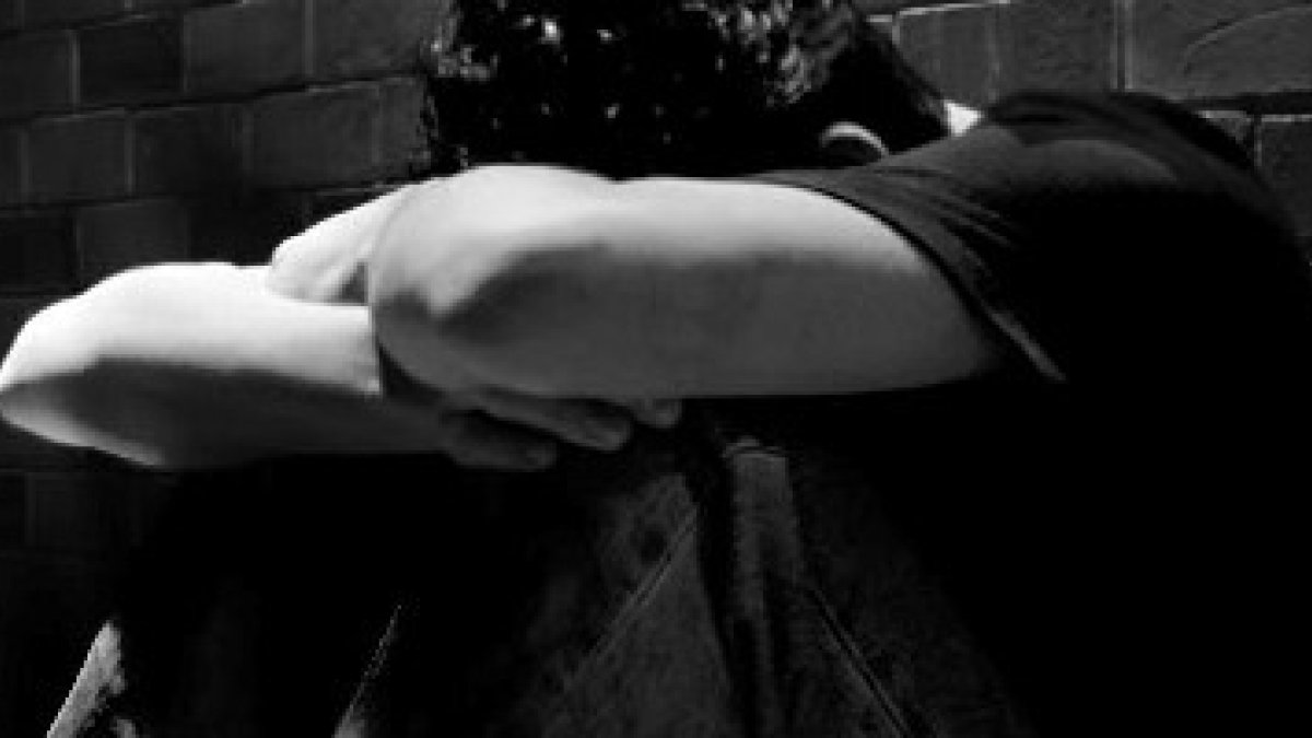 Su primer intento de suicidio llegó después de años de inadecuación emocional