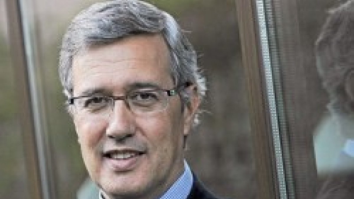 Ernesto Sáenz de Buruaga