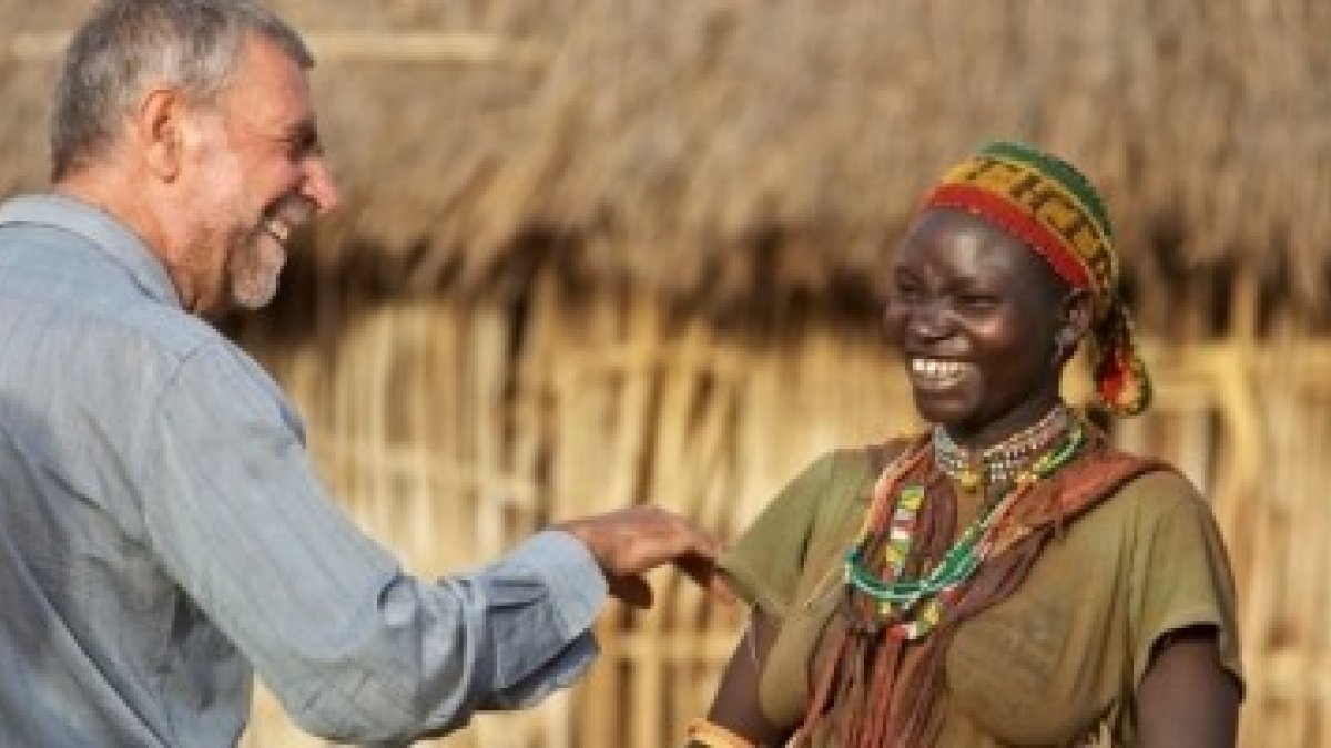 El padre González Núñez en una de las misiones de los Gumuz, en Etiopía