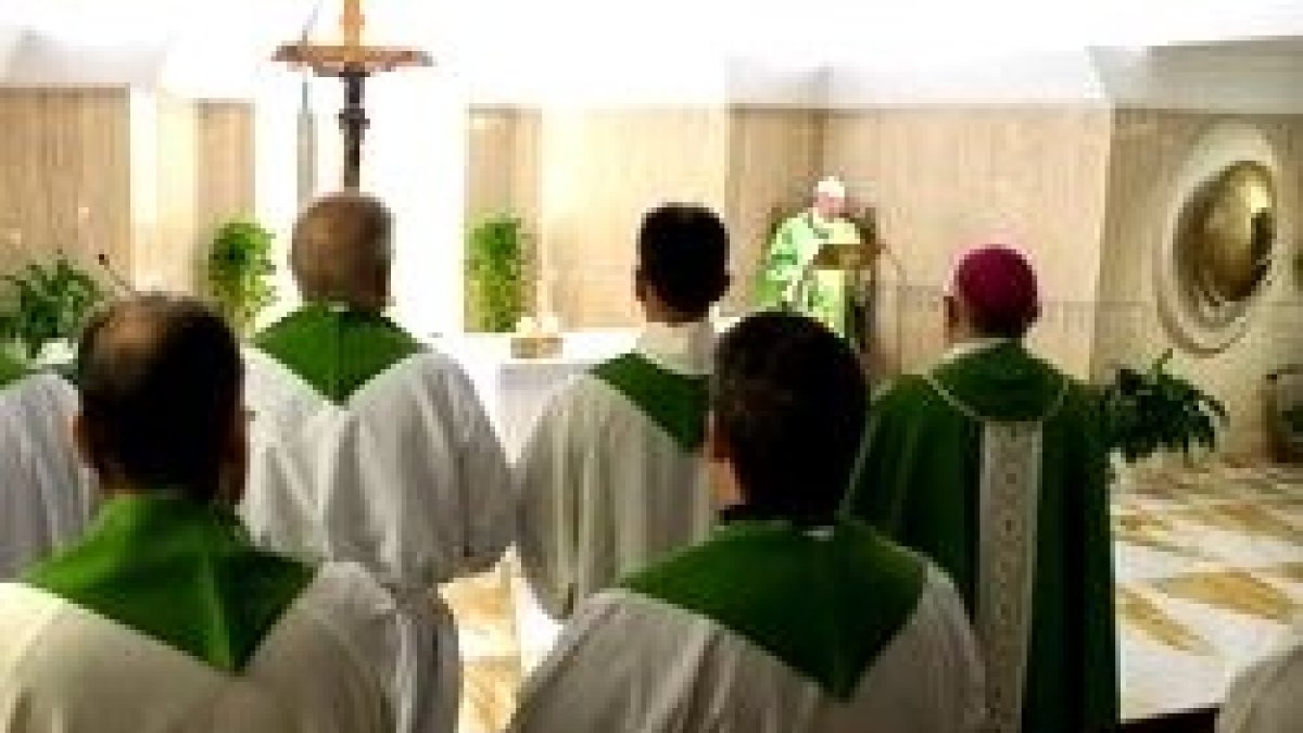 El Papa recorre las Escrituras con su misa diaria en la residencia de Santa Marta