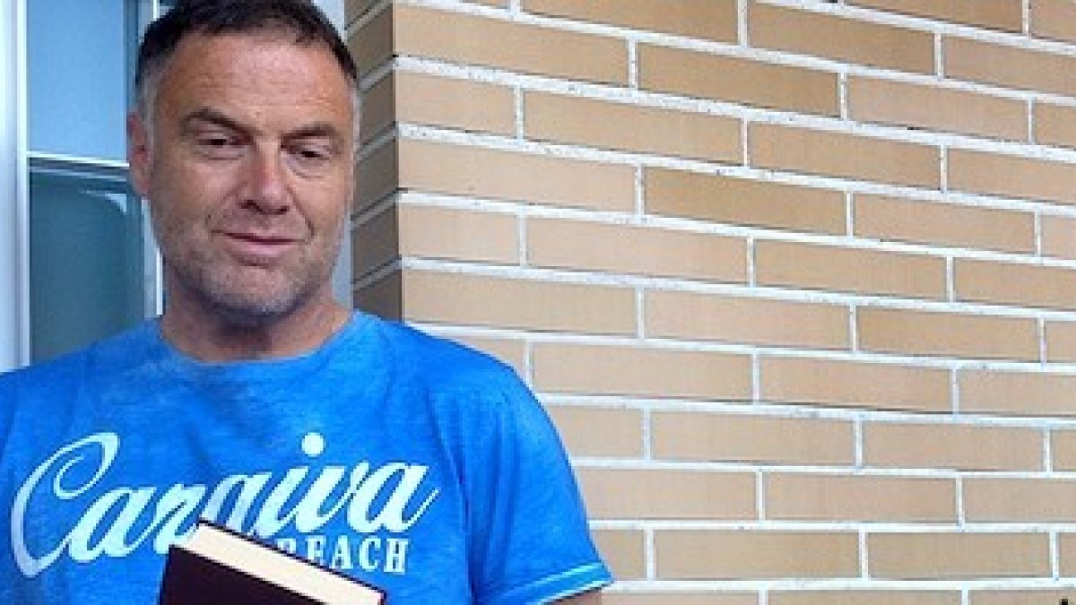 Javier López: la pluma blandida como espada por Dios y la Iglesia, pero siempre buscando la sonrisa.