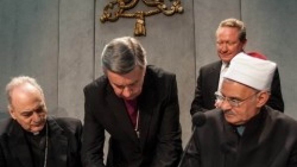 Firma del acuerdo interconfesional contra la trata de personas... hay unos 30 millones de esclavos en el mundo