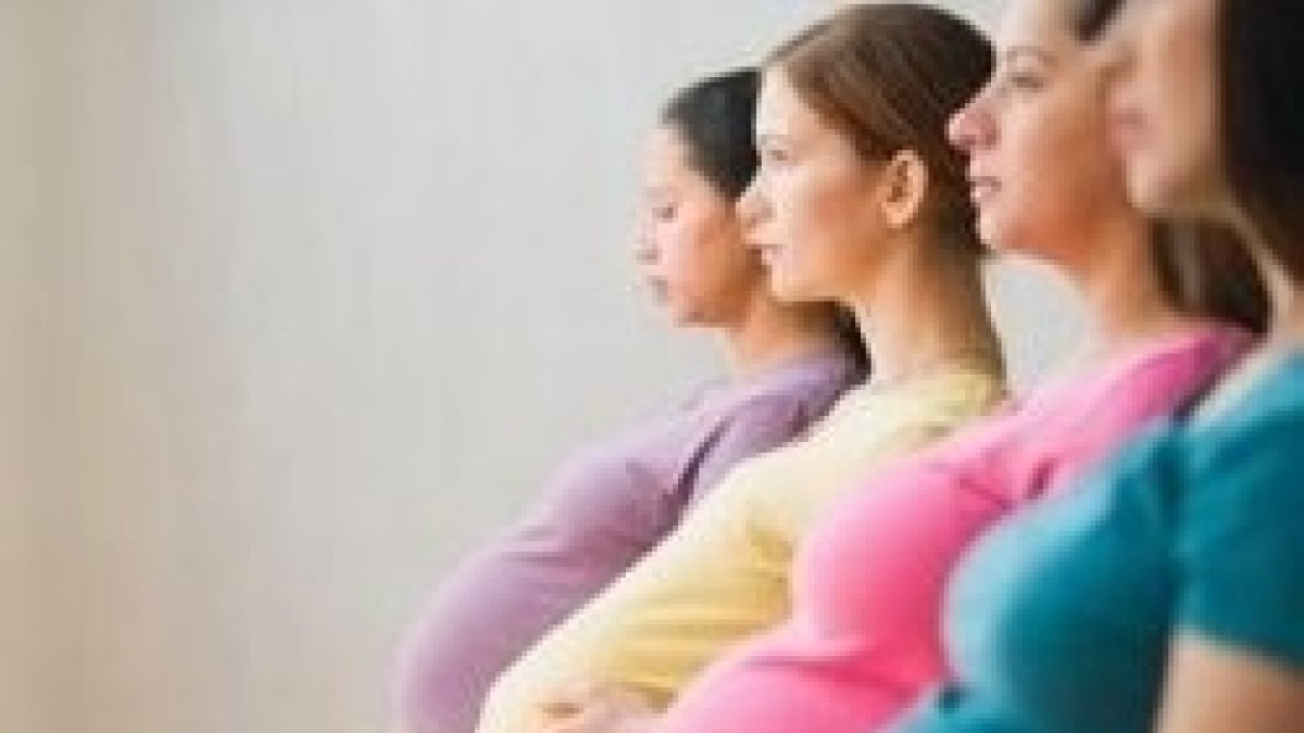 Las embarazadas requieren un aprecio y atención especial por parte de la sociedad