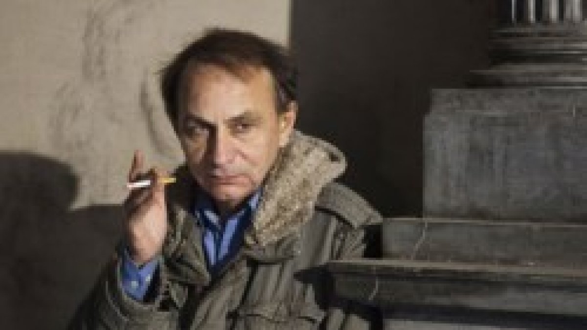 Autor cínico y lírico y no políticamente correcto, en la novela Soumission fantasea sobre un Islam gobernante en Francia