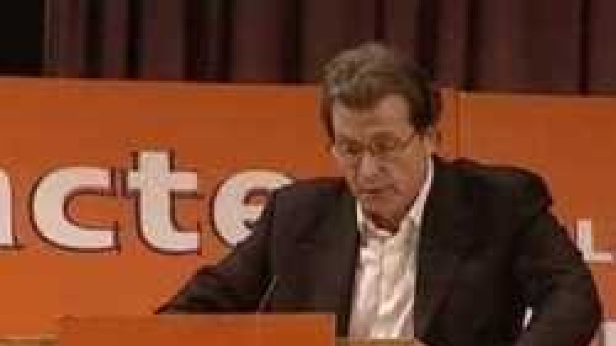 Josep Miró, de E-Cristians, en un acto del Pacto por la Vida y la Dignidad, una alianza de entidades cristianas en Cataluña