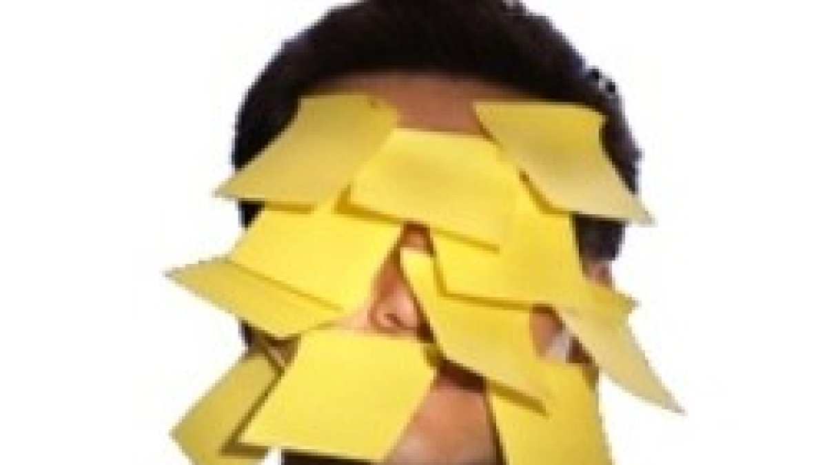 El clericalismo implica que el clérigo intenta hacerlo todo, cosa imposible que impide la cercanía a cada oveja... y peor aún con las alejadas