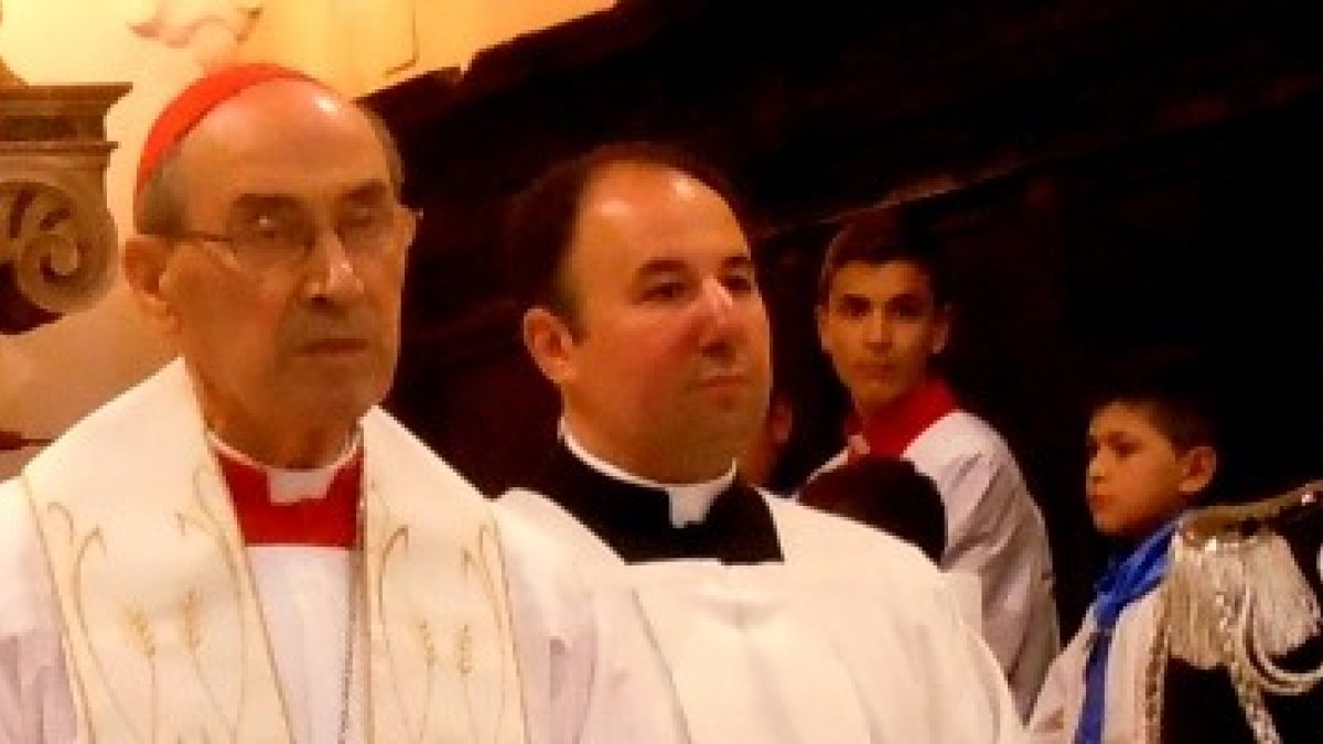 El cardenal Velasio de Paolis es uno de los grandes canonistas del colegio cardenalicio